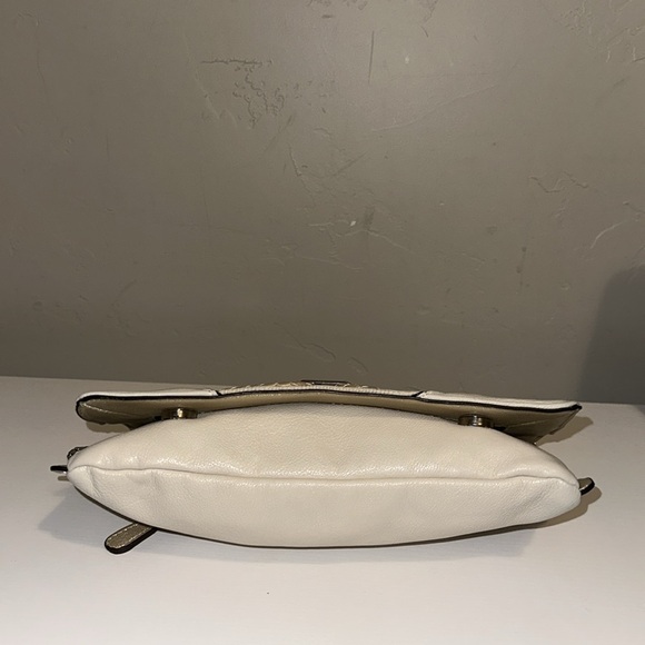 Jennifer Lopez Cream and Tan Clutch with Metallic Detail - Picture 3 of 5